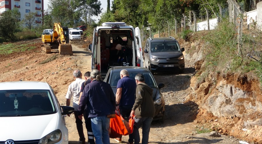 Böylesi ancak fıkralarda olur! Manzaralı mezar kavgası