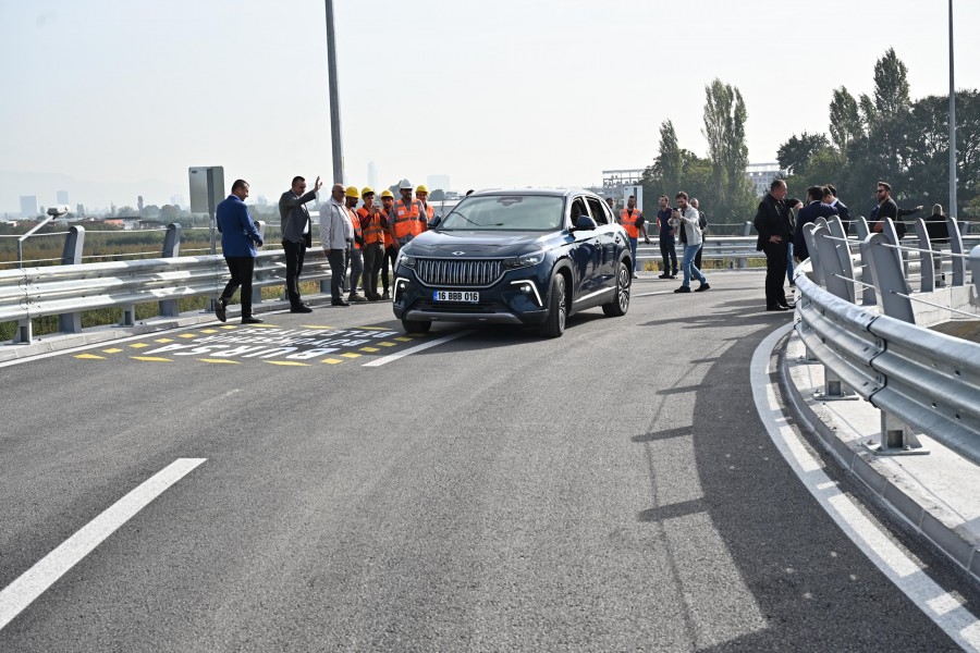 Bursa'da ulaşım yeni köprülerle nefes alıyor