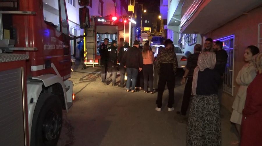 Bursa�da yangında kiracı yaralandı, ev sahibesi ağladı Bursa