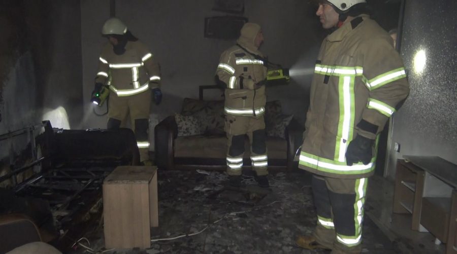 Bursa�da yangında kiracı yaralandı, ev sahibesi ağladı Bursa