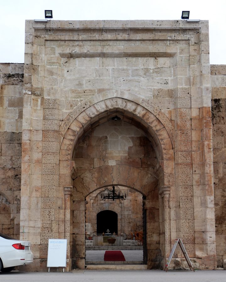 781 yıllık kervansaray tarihe meydan okuyor - Yaşam Haberleri ...