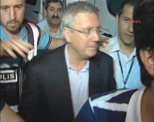 Aziz Yıldırım