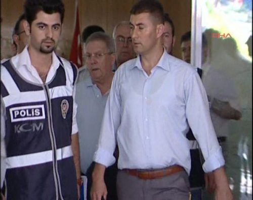 Aziz Yıldırım