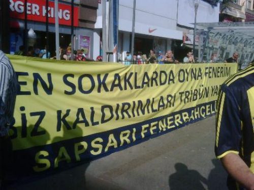 Destek yürüyüşünden kareler