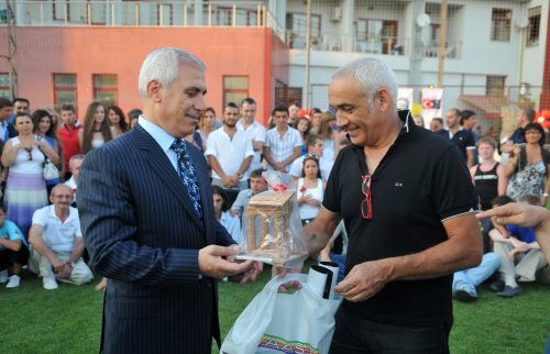 Dançı kızlar Bursa dönerine bayıldı