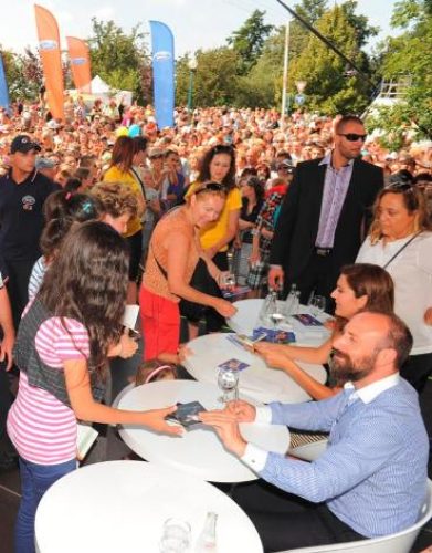 Bergüzar Korel ve Halit Ergenç 