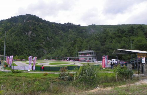 Model araba yarışları Formula 1’i aratmadı
