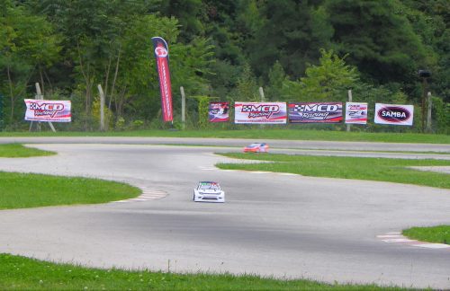 Model araba yarışları Formula 1’i aratmadı