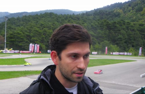 Model araba yarışları Formula 1’i aratmadı