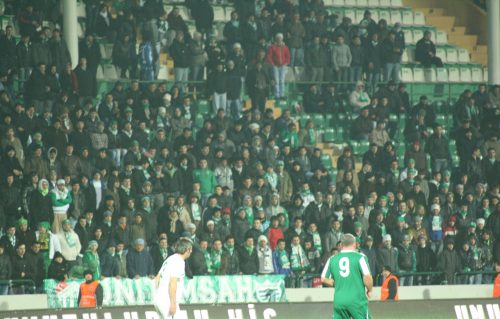 Şöhretler İmparator için oynadı