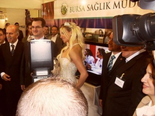 Beyaz melek nefes kesti