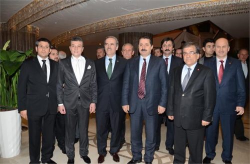 Hilton'da gözleri kamaştıran düğün