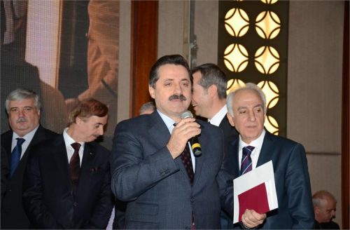 Hilton'da gözleri kamaştıran düğün