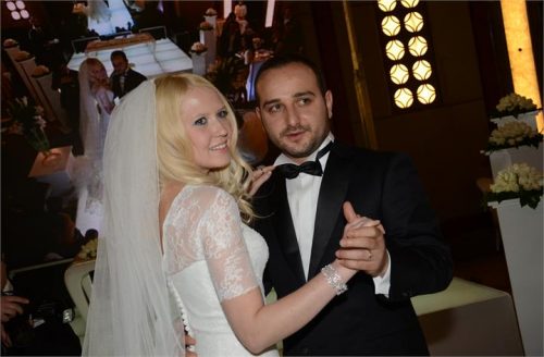 Hilton'da gözleri kamaştıran düğün
