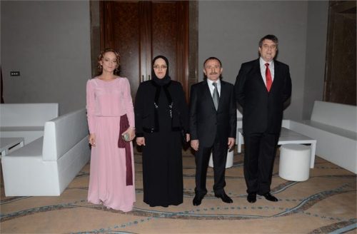 Hilton'da gözleri kamaştıran düğün