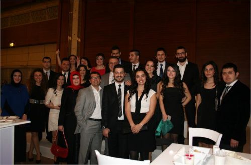 Hilton'da gözleri kamaştıran düğün