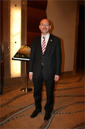Hilton'da gözleri kamaştıran düğün