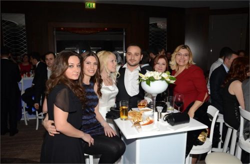 Hilton'da gözleri kamaştıran düğün