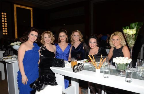Hilton'da gözleri kamaştıran düğün