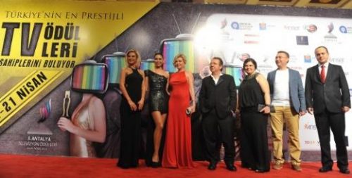 Dizi oyuncuları Antalya'da buluştu