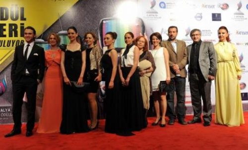 Dizi oyuncuları Antalya'da buluştu