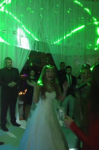 Demet Akalın evlendi