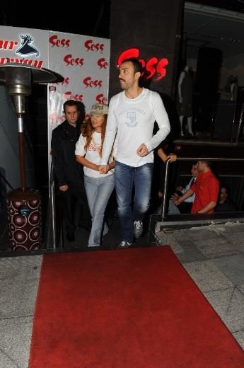 Demet Akalın evlendi