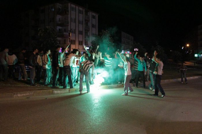 Bursaspor taraftarı şehir turu attı 