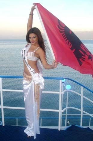 Almeda Abazi, Survivor tarihine geçti!