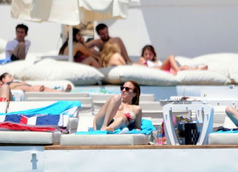 Ayşe Özyılmazel'in tatil keyfi
