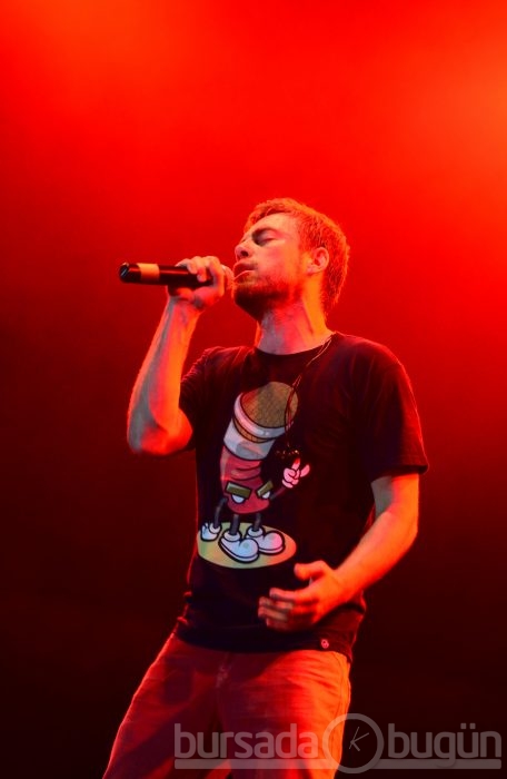 Murat Dalkılıç'a konserde evlilik teklifi