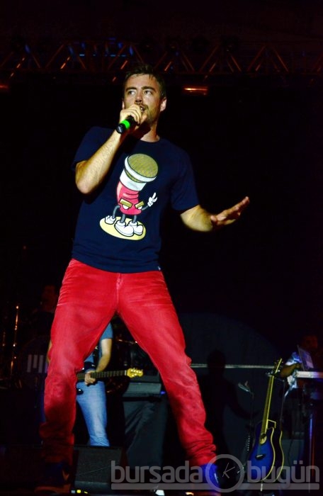 Murat Dalkılıç'a konserde evlilik teklifi
