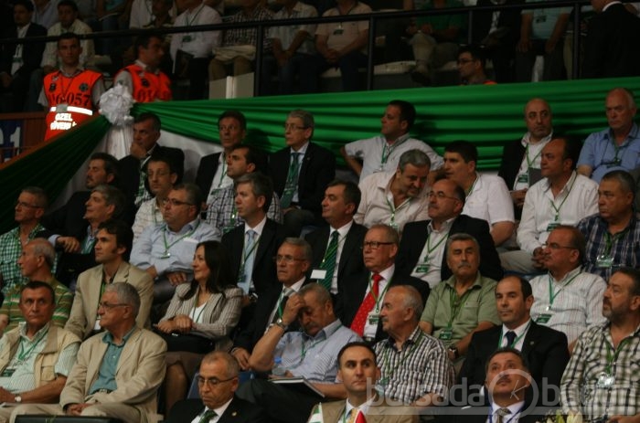 Bursaspor'da genel kurul heyecanı