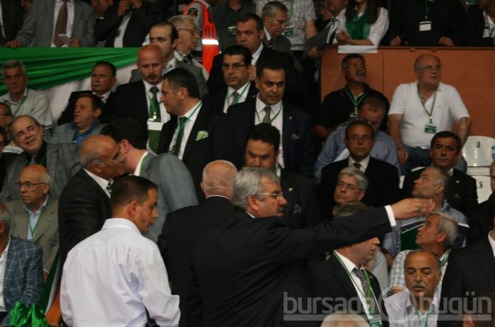 Bursaspor'da genel kurul heyecanı