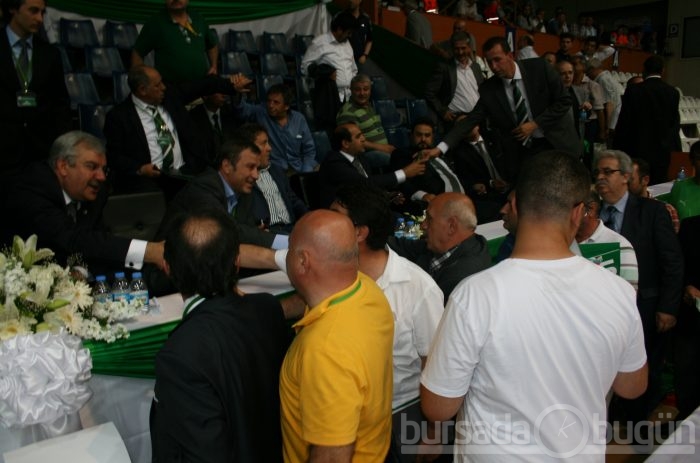 Bursaspor'da genel kurul heyecanı