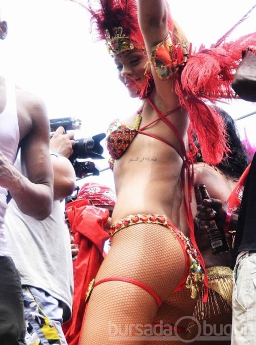 Rihanna kafayı bulunca...