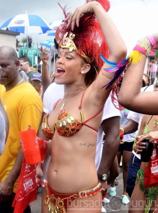 Rihanna kafayı bulunca...