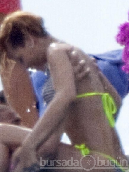 Rihanna kafayı bulunca...