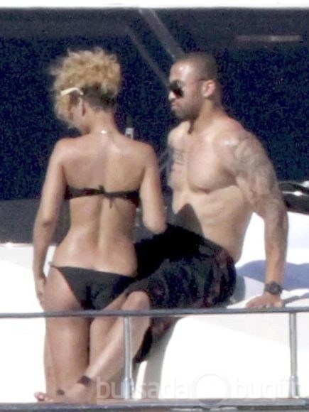Rihanna kafayı bulunca...