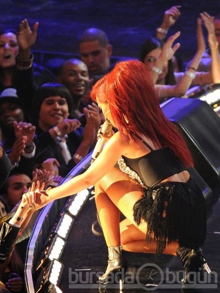Rihanna kafayı bulunca...