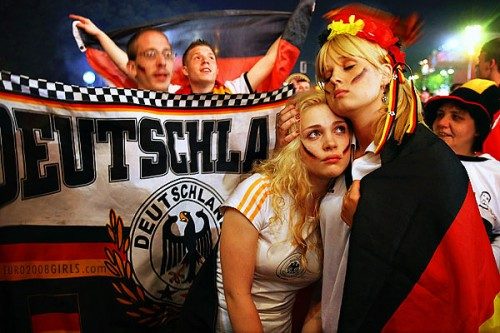 EURO 2012'nin tribün güzelleri