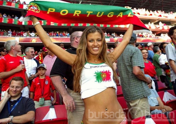 EURO 2012'nin tribün güzelleri