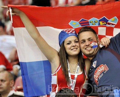 EURO 2012'nin tribün güzelleri