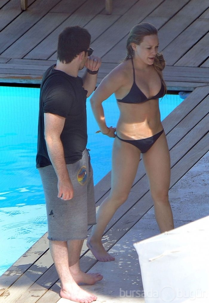 Ünlülerin bikini tutkusu