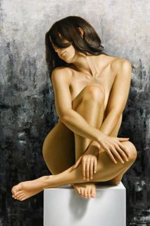Hiper gerçek seksi tablolar büyülüyor
