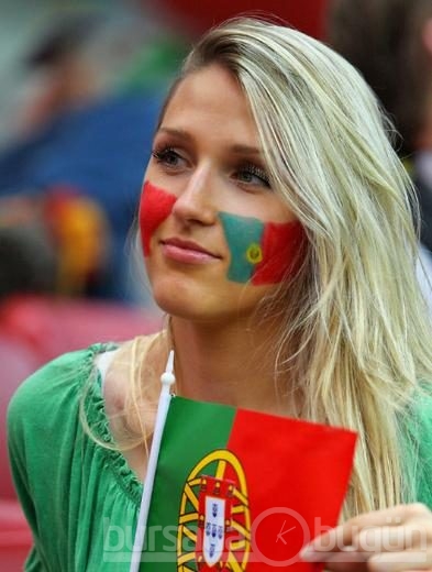 EURO 2012'nin tribün güzelleri