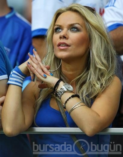 EURO 2012'nin tribün güzelleri