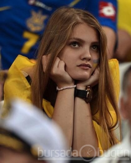 EURO 2012'nin tribün güzelleri