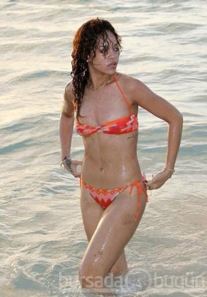 Rihanna'nın deniz keyfi