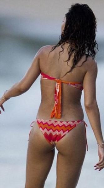 Rihanna'nın deniz keyfi